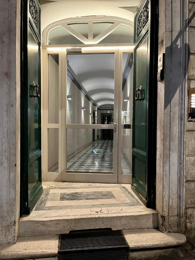 Trinita' Dei Monti New Apt In The Heart Of Rome Bagian luar foto